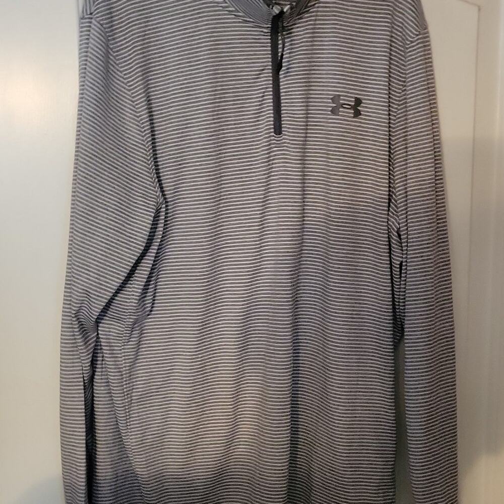 Under Armour Loose Long Sleeve Shirt Size L